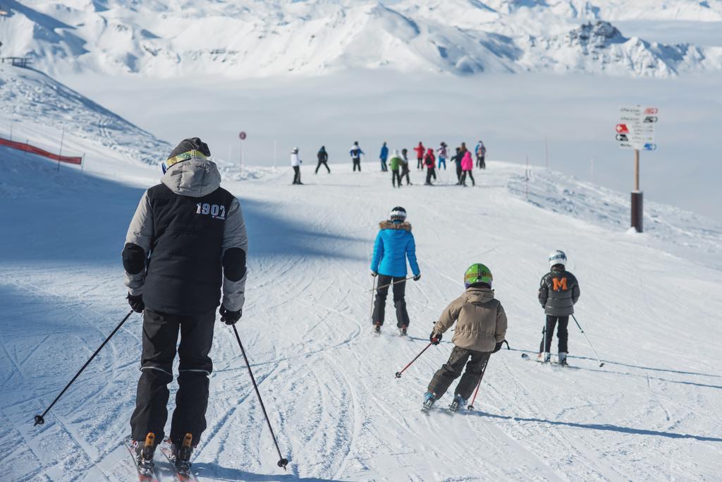 Les Carlines Hotel Vars  Buitenkant foto